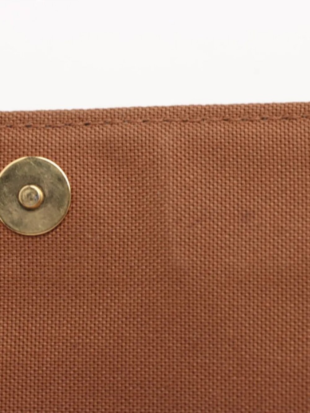 Louis Vuitton Monogram Mini Looping - Picture 10 of 11